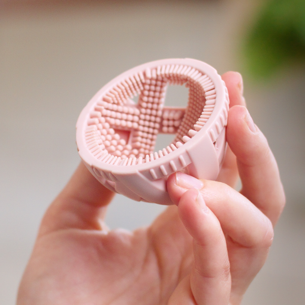 GoodEgg Brush - The Original Egg Brush