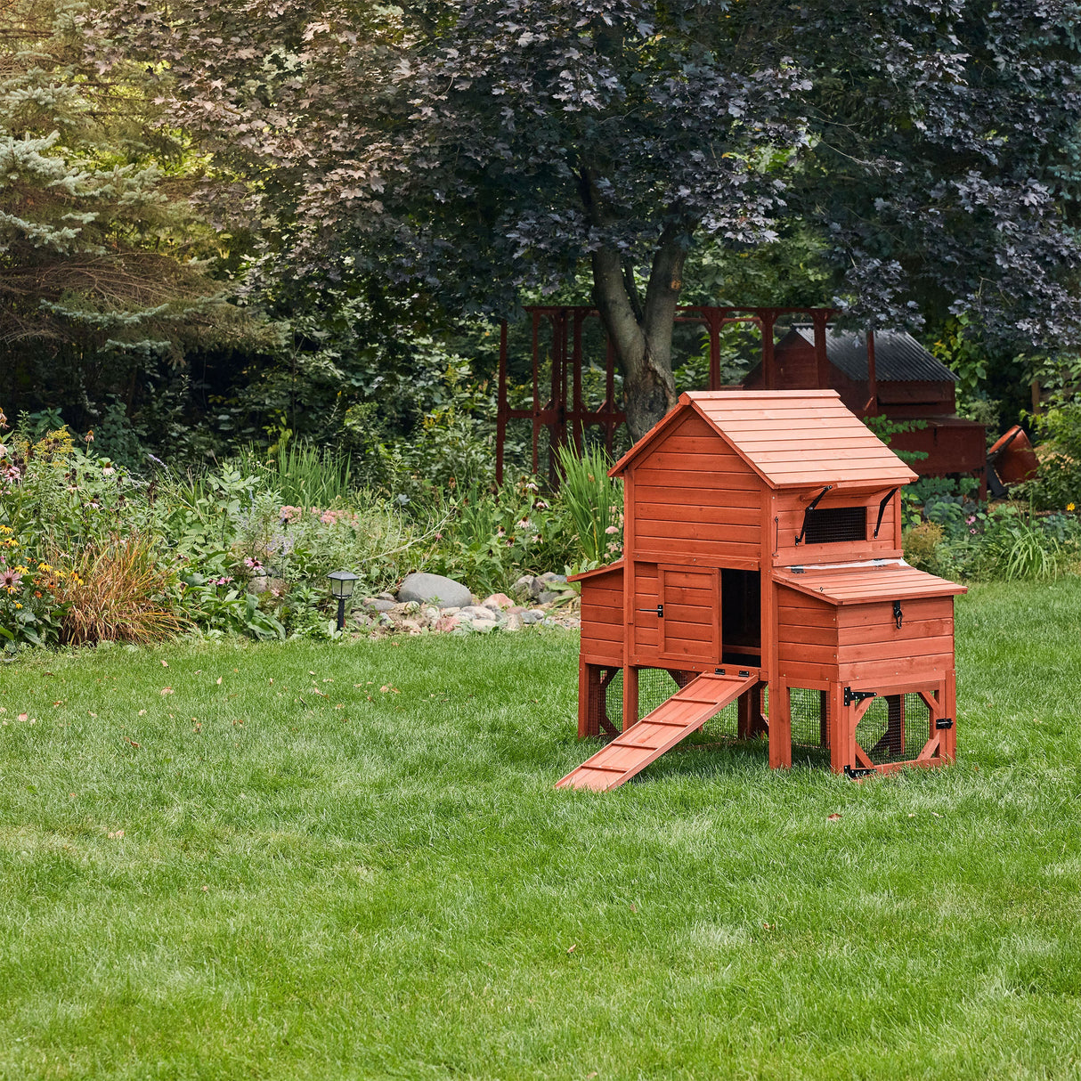 Chicken Coop for 6 Chickens - Orpington Lodge with Run Options