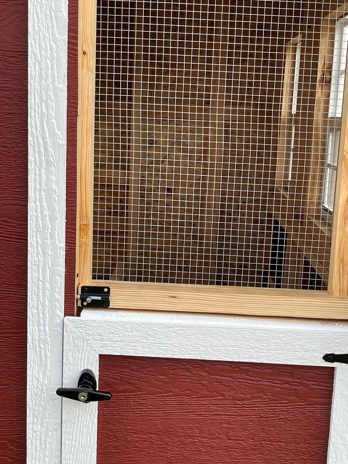 Chicken Coop - Walk-In (Up to 18 Chickens)