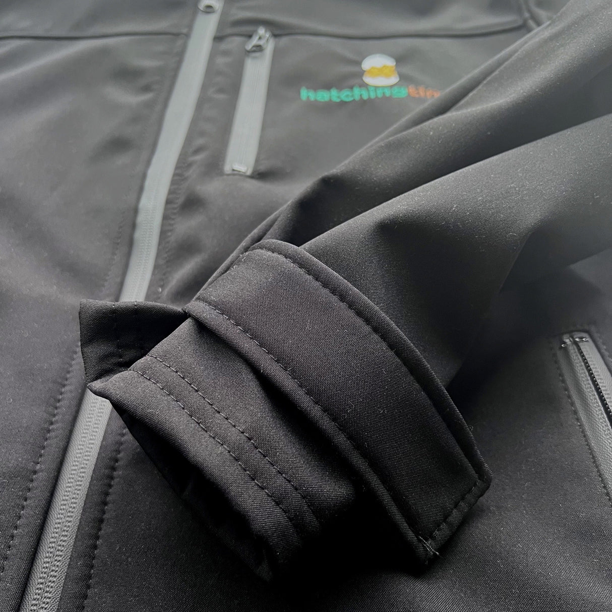 HatchingTime Softshell Jacket Black Front Sleeve