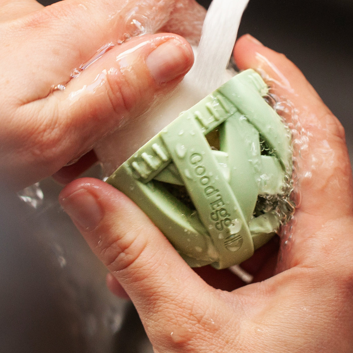 Good Egg Stuff Feathered Family Brush Pack