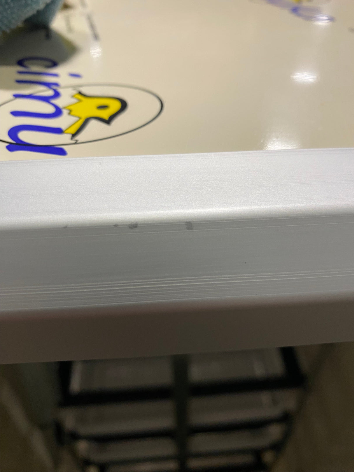 HB700C - Scratch & Dent